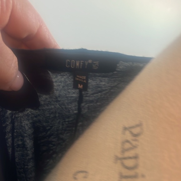 Comfy black long sleeve handkerchief boatneck top size Medium - Picture 4 of 5